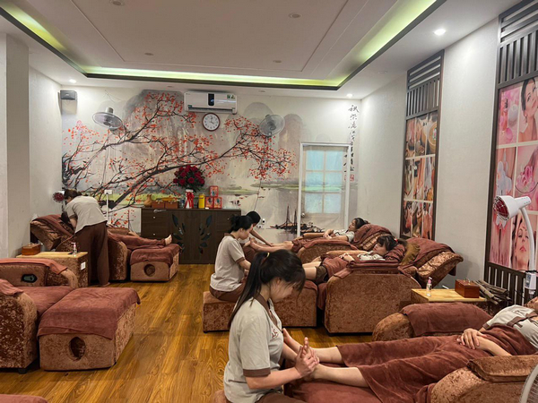 Aki Foot Massage Vĩnh Yên có không gian sạch sẽ và thoải mái 